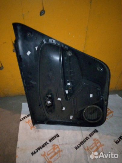 Обшивка боковой двери задняя левая Volkswagen Polo