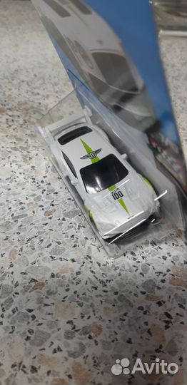 Hot Wheels 2018 Bentley Continental GT3. -2020