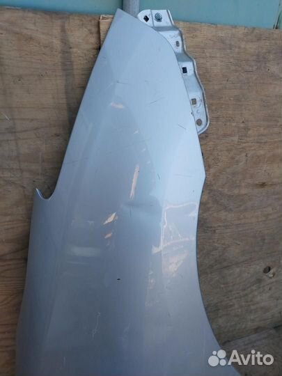 Крыло переднее правое Toyota Prius 2 NHW20 2011