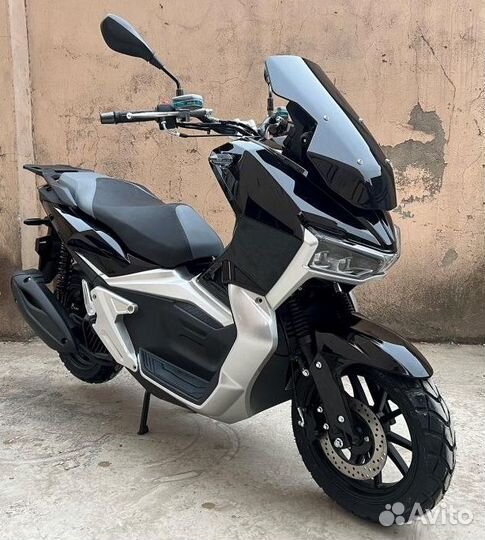 Скутер tracer ADV 50/125 13