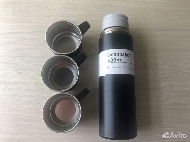 Термос с кружками новый