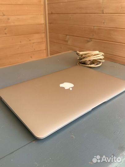 Apple MacBook Pro 13