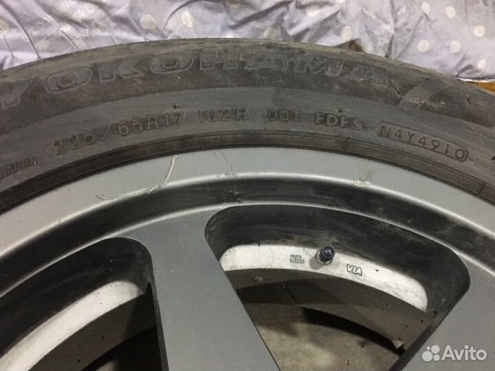 Yokohama Parada Spec-X 225/65 R17
