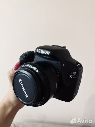 Зеркальный фотоаппарат canon 550d