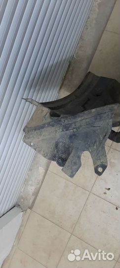 Локер пер. П. Mercedes-Benz GLK X204/2010