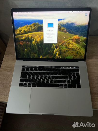 Apple macbook pro 15 2019 i7 16/256gb