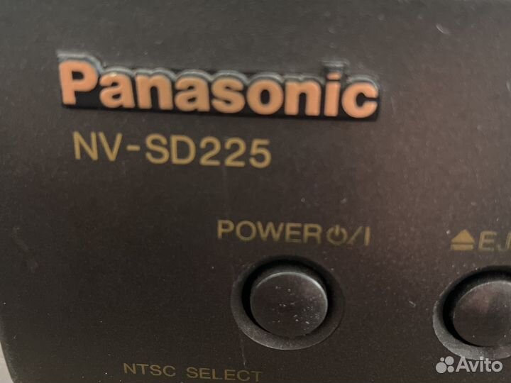 Видеомагнитофон Panasonic NV-SD225 на запчасти