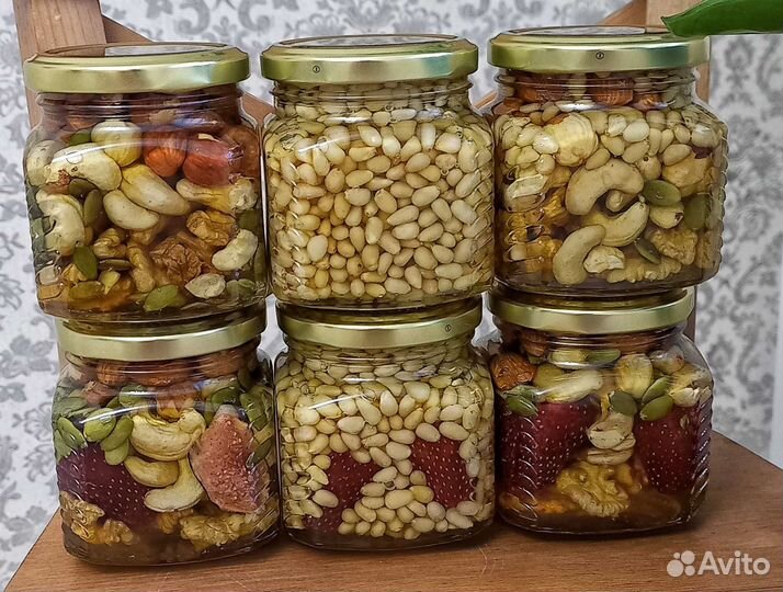 Мед с орехами