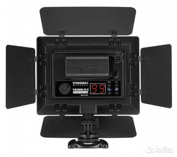 Накамерный свет светодиодный Yongnuo YN-300 III LE