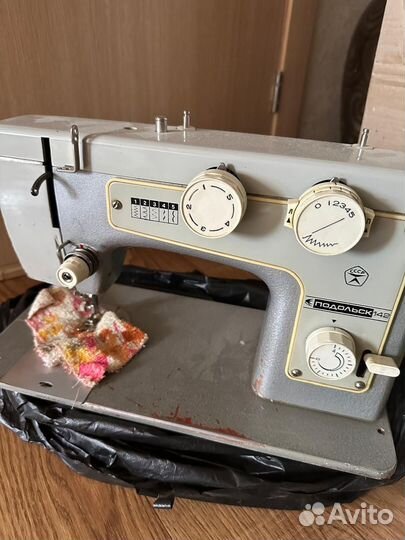 Машинка швейная Подольск на запчасти