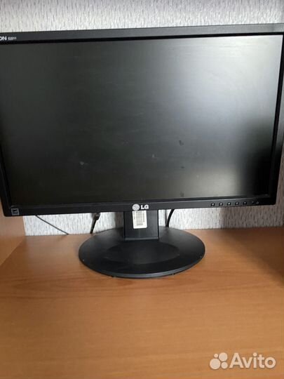 Компьютерный столик бу