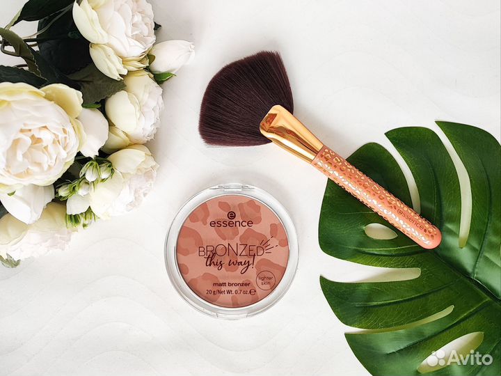 Бронзер кисть essence bronzed this way