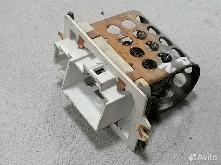 Резистор отопителя Chrysler Concorde 1998-2004