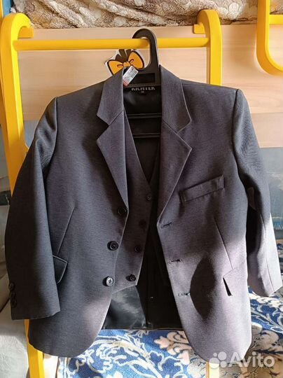 Школьный костюм-тройка, р.134-140