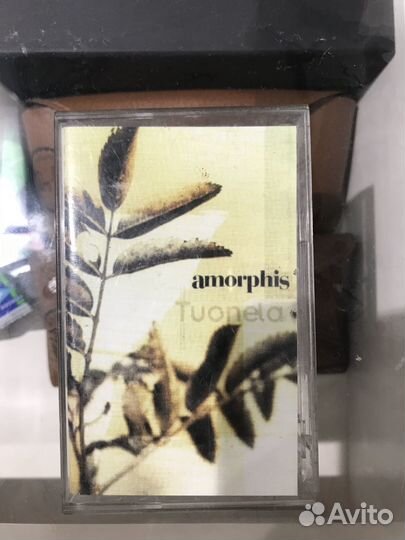 Аудиокассеты с буклетами металл, около-металл банд