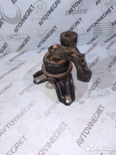 Подушка двигателя правая Kia Sportage 3 SL