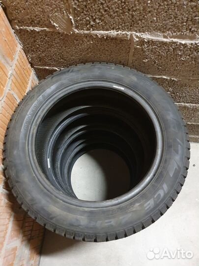 Зимняя Шина Pirelli Winter Ice Zero 205/55 R16