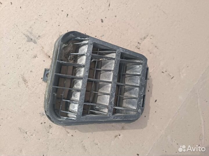 Клапан салона задний правый Audi A4 B7