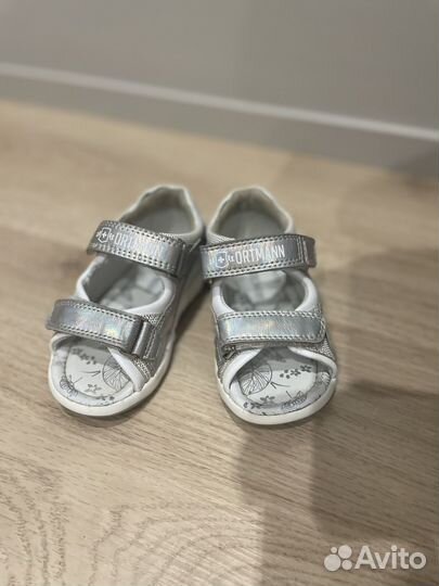 Сандалии для девочки Ortmann 24 размер