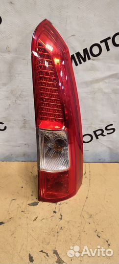 Фонарь задний правый Вольво XC70 V70 верхняя часть