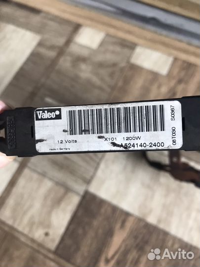 Митцубиси L200 радиатор отопителя электрический