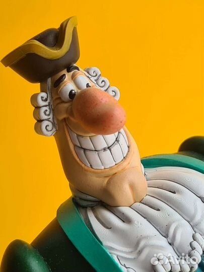 Доктор Ливси фигурка