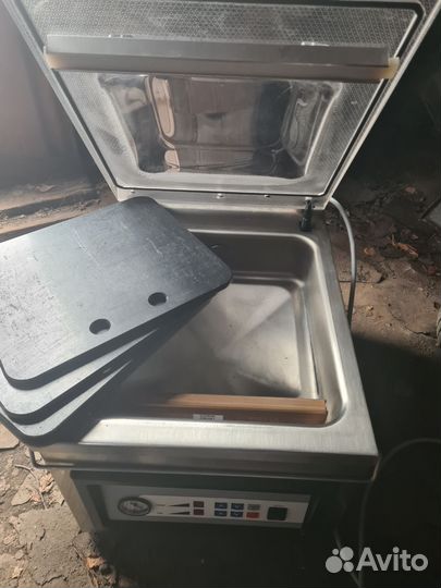 Вакуумный упаковщик