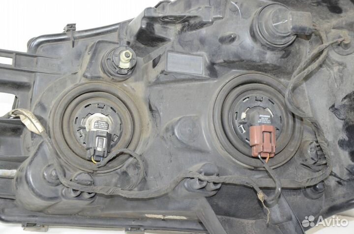 Фара передняя правая Nissan Armada TA60 5.6 2004