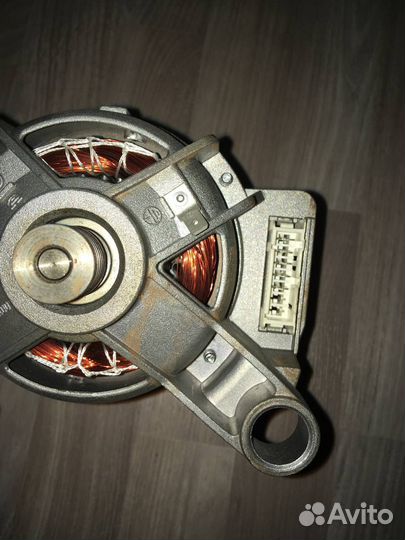 Двигатель стиральной машины