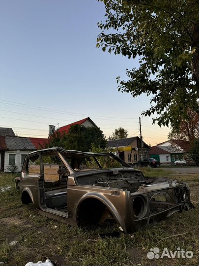 LADA 4x4 (Нива) 1.7 МТ, 2017, битый, 99 000 км