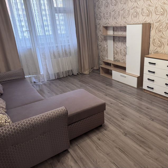 1-к. квартира, 40 м², 9/16 эт.