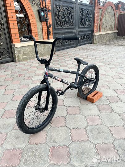 Велосипед трюковой bmx
