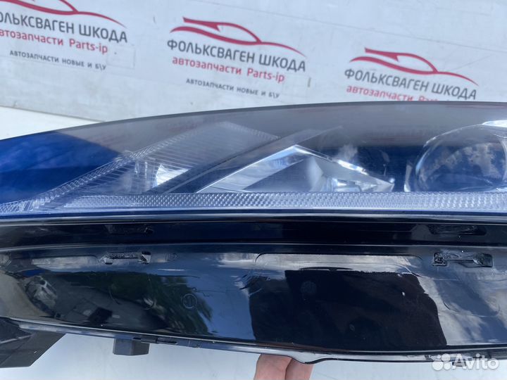 Фара LED лэд левая Skoda Octavia A8