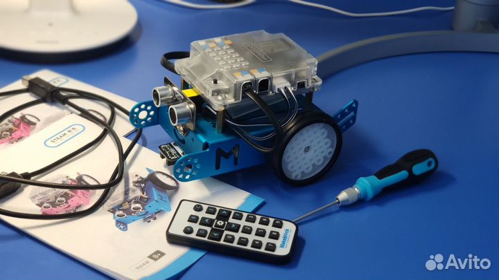 Робот mbot V1.1(bluetooth vers.) - конструктор