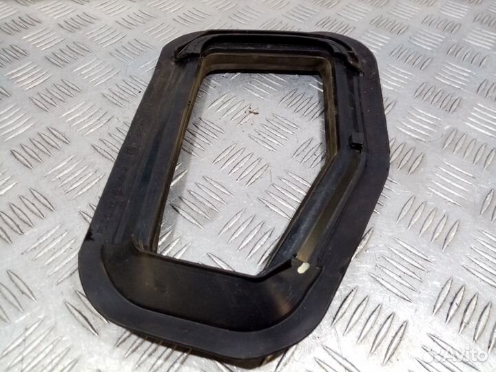 Б/У Уплотнитель корпуса отопителя к моторно#001