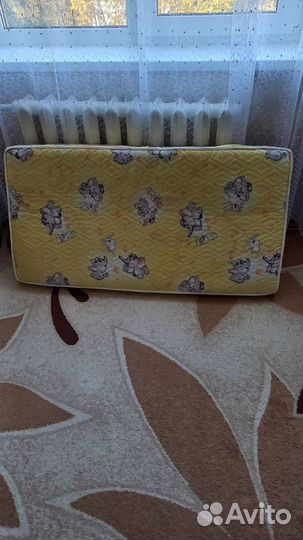 Детская кроватка маятник+матрас+бортики