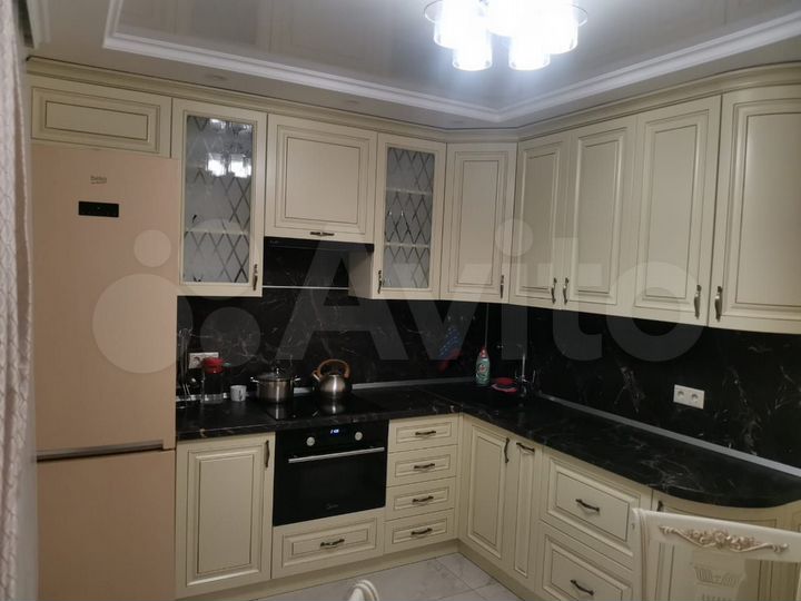 2-к. квартира, 63 м², 5/17 эт.