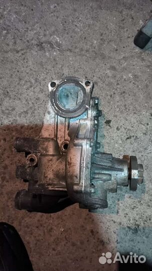 Помпа VW Golf Passat Audi 80 100