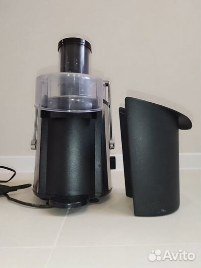 Соковыжималка бытовая, центробежного типа