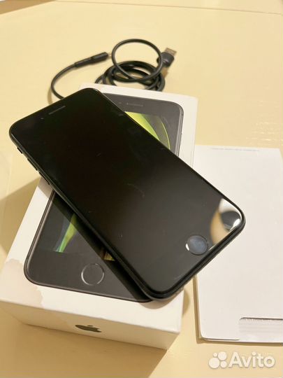 iPhone SE (2020), 64 ГБ