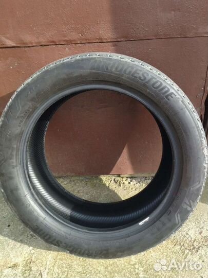 Bridgestone Alenza 001 275/45 R20