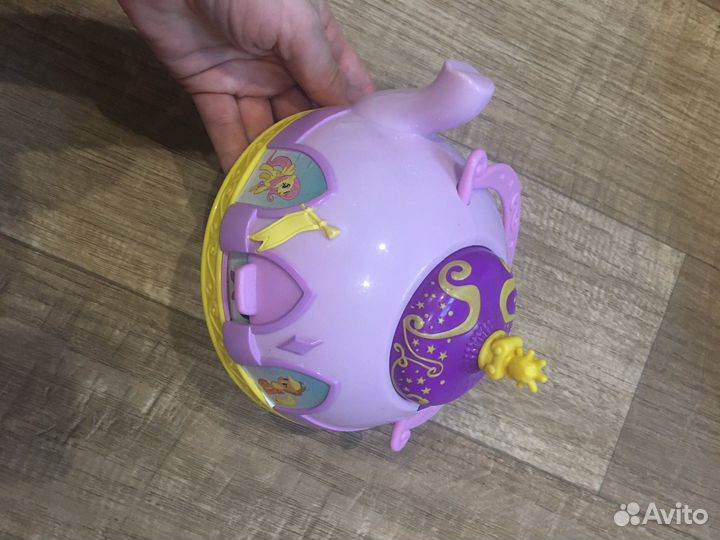 Кухня, чайник с чайной парой детский