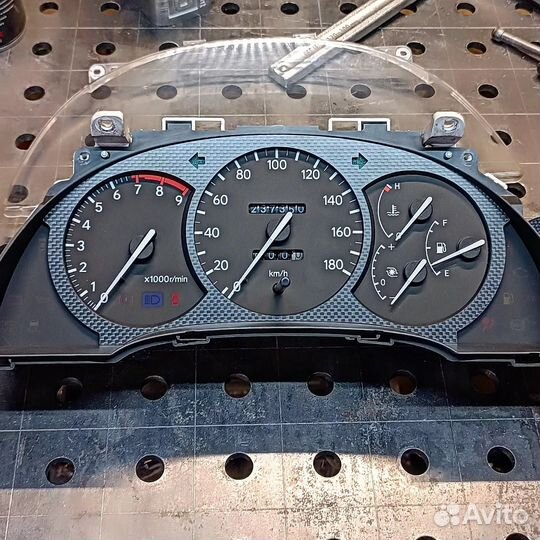 Карбон накладка на панель приборов celica st205