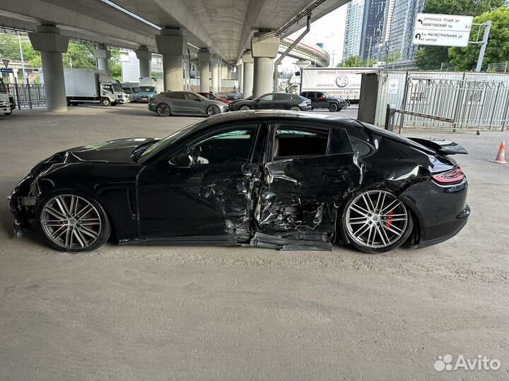 Porsche Panamera 4 3.0 AMT, 2018, битый, 83 000 км