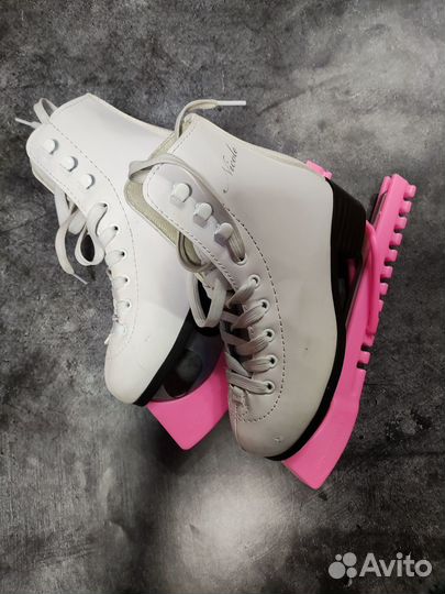 Коньки для фигурного катания