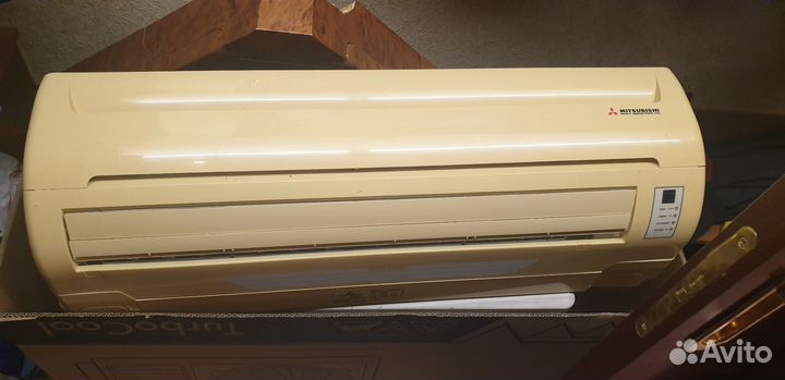 Оконный кондиционер бу Mitsubishi на ремонт
