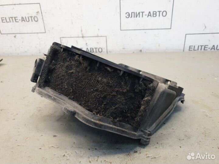 Крышка салонного фильтра Bmw 7 F01 4.4 N63 2013