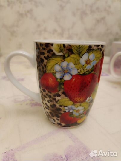 Кружки с клубничками