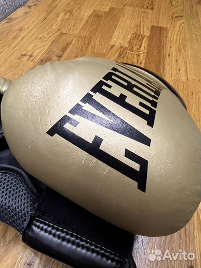 Боксерские перчатки everlast 8