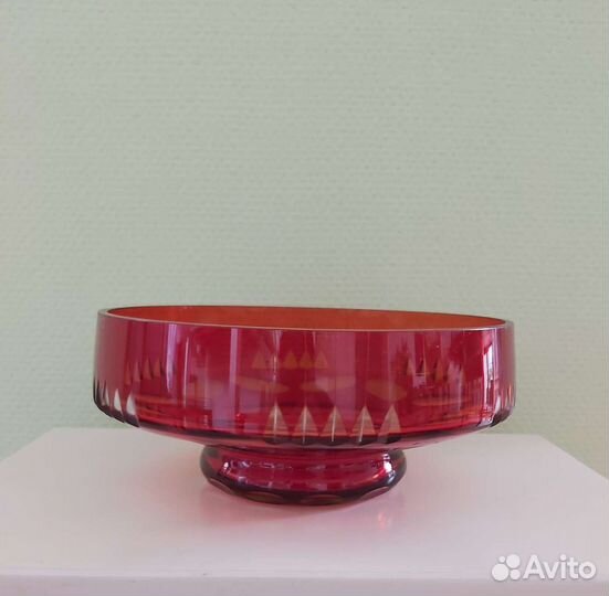 Ваза для фруктов красное стекло СССР